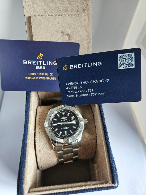Breitling Avenger Automatic 43 - Men's Watch  - Ref. A17318101B1A1