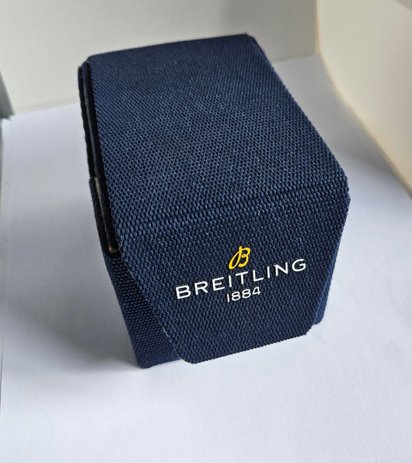 Breitling Avenger Automatic 43 - Men's Watch  - Ref. A17318101B1A1