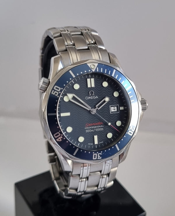 Omega Seamaster Professional 300M Quartz - 22.21.80.00