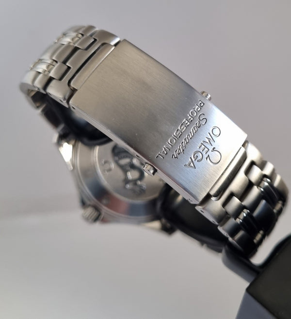 Omega Seamaster Professional 300M Quartz - 22.21.80.00