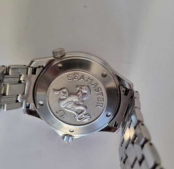 Omega Seamaster Professional 300M Quartz - 22.21.80.00