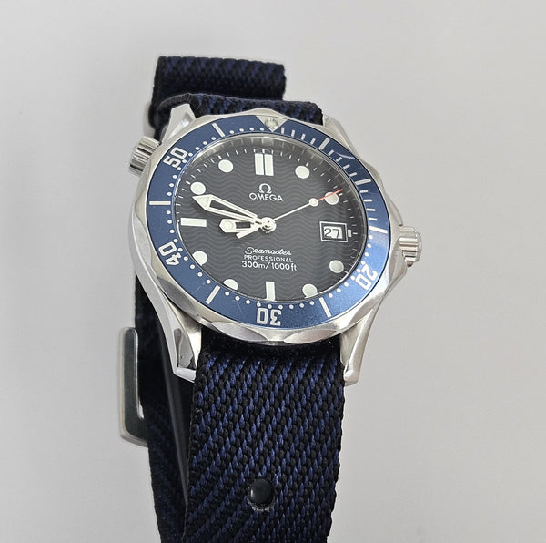 OMEGA Seamaster Professional 300M - Blue dial Unisex Watch - 25.61.80