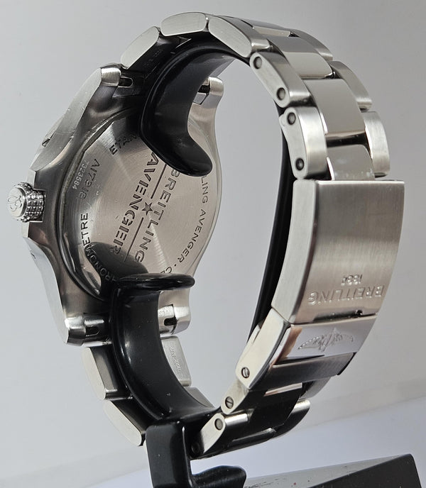 Breitling Avenger Automatic 43 - Men's Watch  - Ref. A17318101B1A1