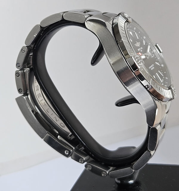 Breitling Avenger Automatic 43 - Men's Watch  - Ref. A17318101B1A1