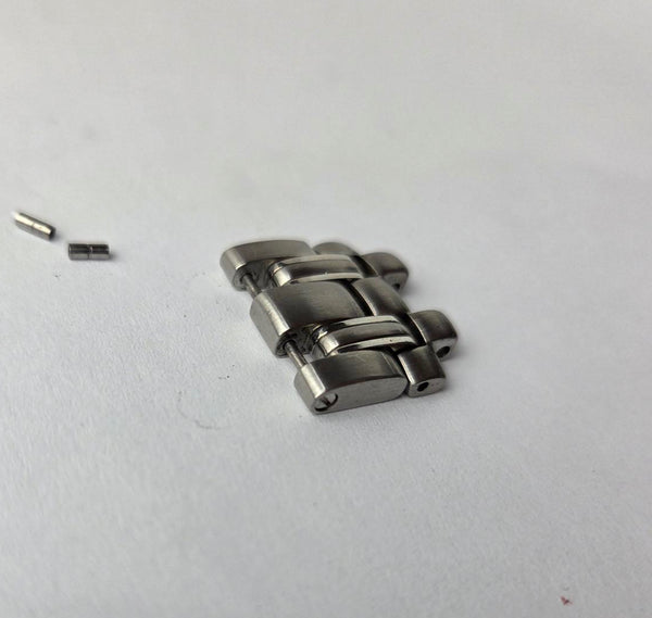 Omega Seamaster Professional Co axial link- 1 full + half Link - 18mm - screws