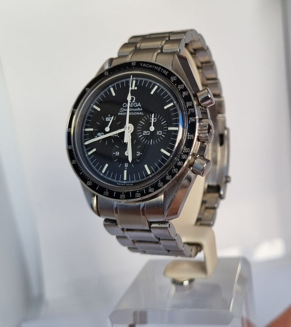 Omega Speedmaster Professional Moonwatch - Ref. 35.70.50