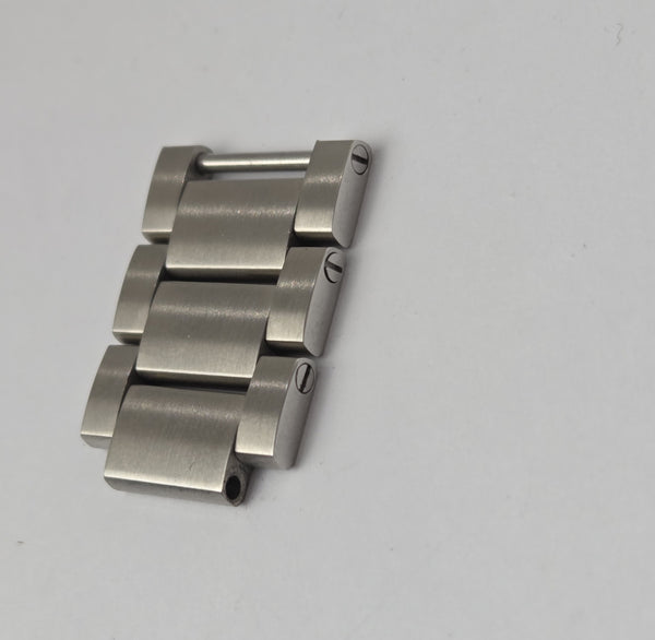 Omega Seamaster Aqua Terra 150M 38.5mm 231.10.39.60.02.001 - 1656/981 Bracelet Link 18mm (1 Link)
